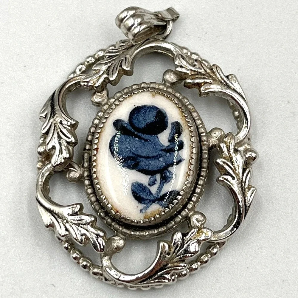 Vintage Blue Rose‎ Porcelain Pendant Silver Tone Ornate Floral Filigree Boho